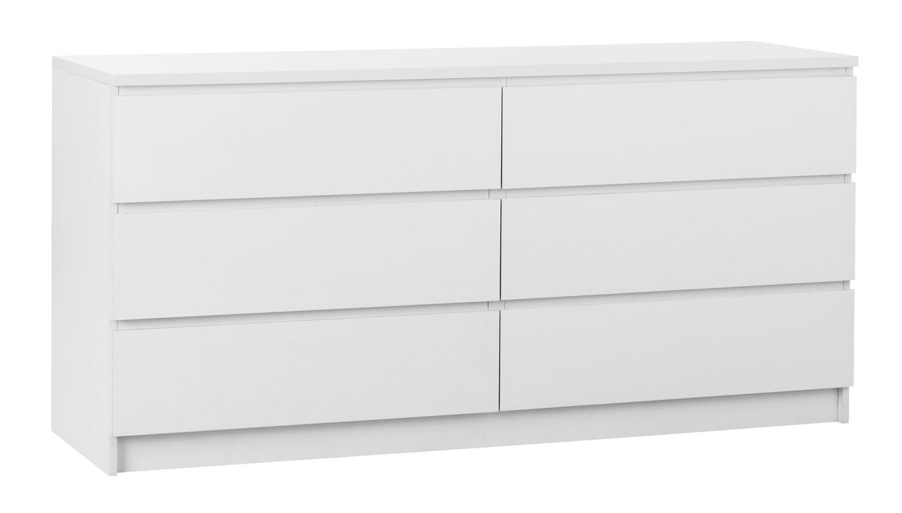 White chest of drawers
