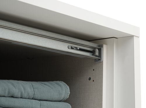 Armadio SALTOV 150 cm con cornice bianca