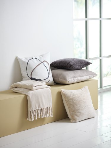 Cushion cover SMYLE 50x50 beige