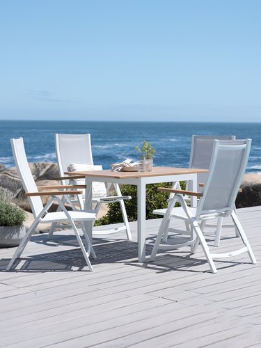Table RAMTEN L72/126 bois dur + 4 chaises SLITE blanc