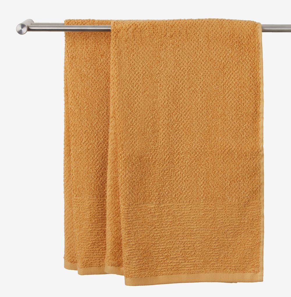 toalla-de-ducha-gistad-65x130-amarillo-jysk