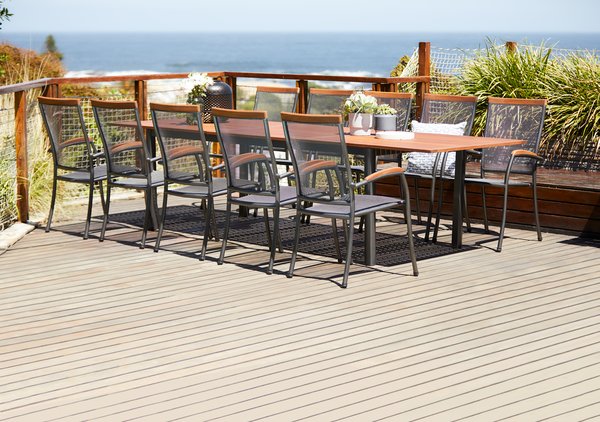 İstiflenebilir sandalye LARVIK gri