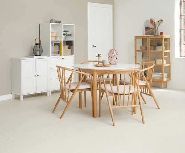 Vitrina VESTERBY niska 2 vrata natur hrast