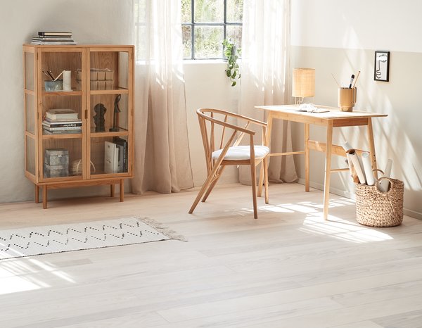 Vitrina VESTERBY niska 2 vrata natur hrast