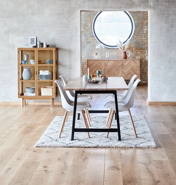 Vitrina VESTERBY niska 2 vrata natur hrast