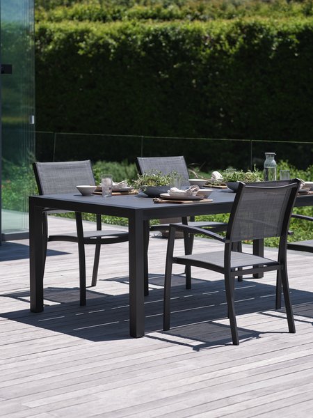 HAGEN L214 table + 4 STRANDBY chaises gris