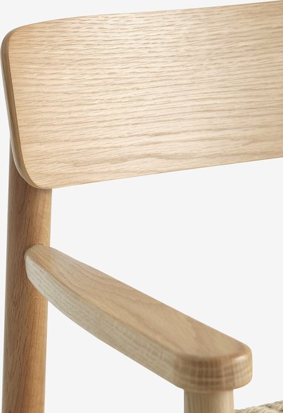 Sedia ISLEV con braccioli intreccio/rovere