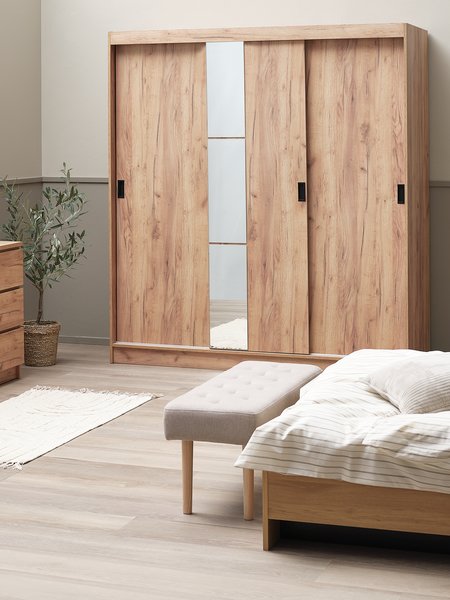 Wardrobe ODDER 179x201 3 sliding doors w/mirror oak