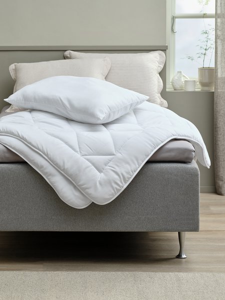 Couette synthétique 160x210 STORFJELLET chaude