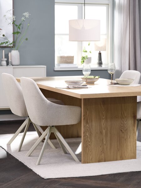 MUNKEBY L220 table warm oak + 4 ROSTRUP chairs beige