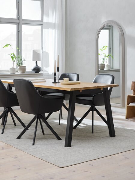 SKOVLUNDE L200 table natural oak + 4 ROSTRUP black