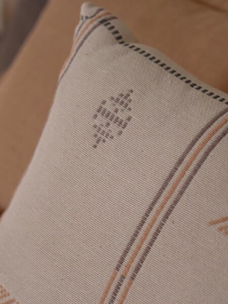 Cushion GRYNSILDRE 40x60 beige/yellow