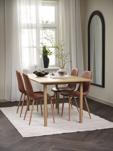 ALSTED L160 bord natur eik + 4 JONSTRUP stol konjakk